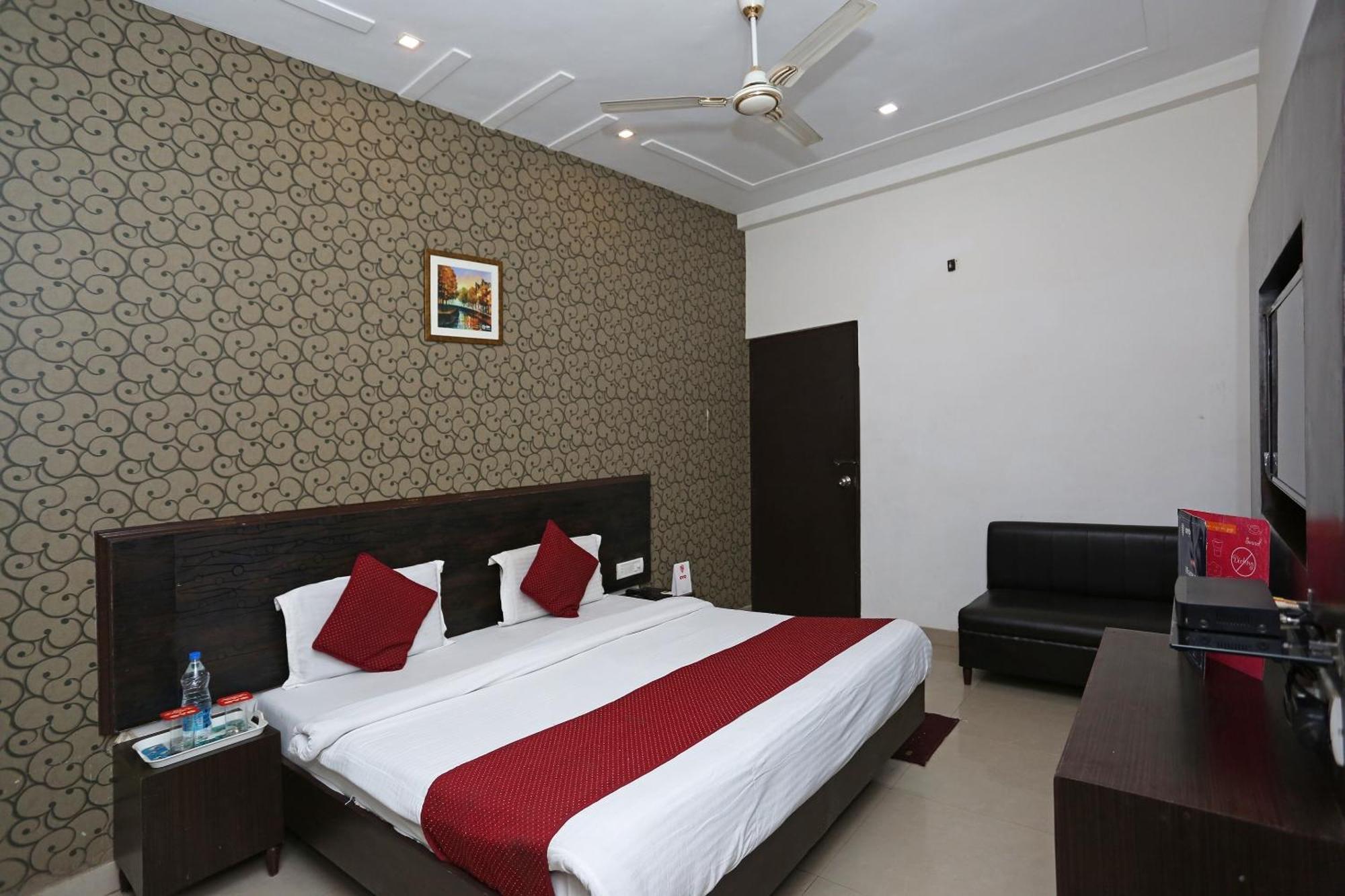 Hotel O Kanha Continental Agra  Eksteriør billede