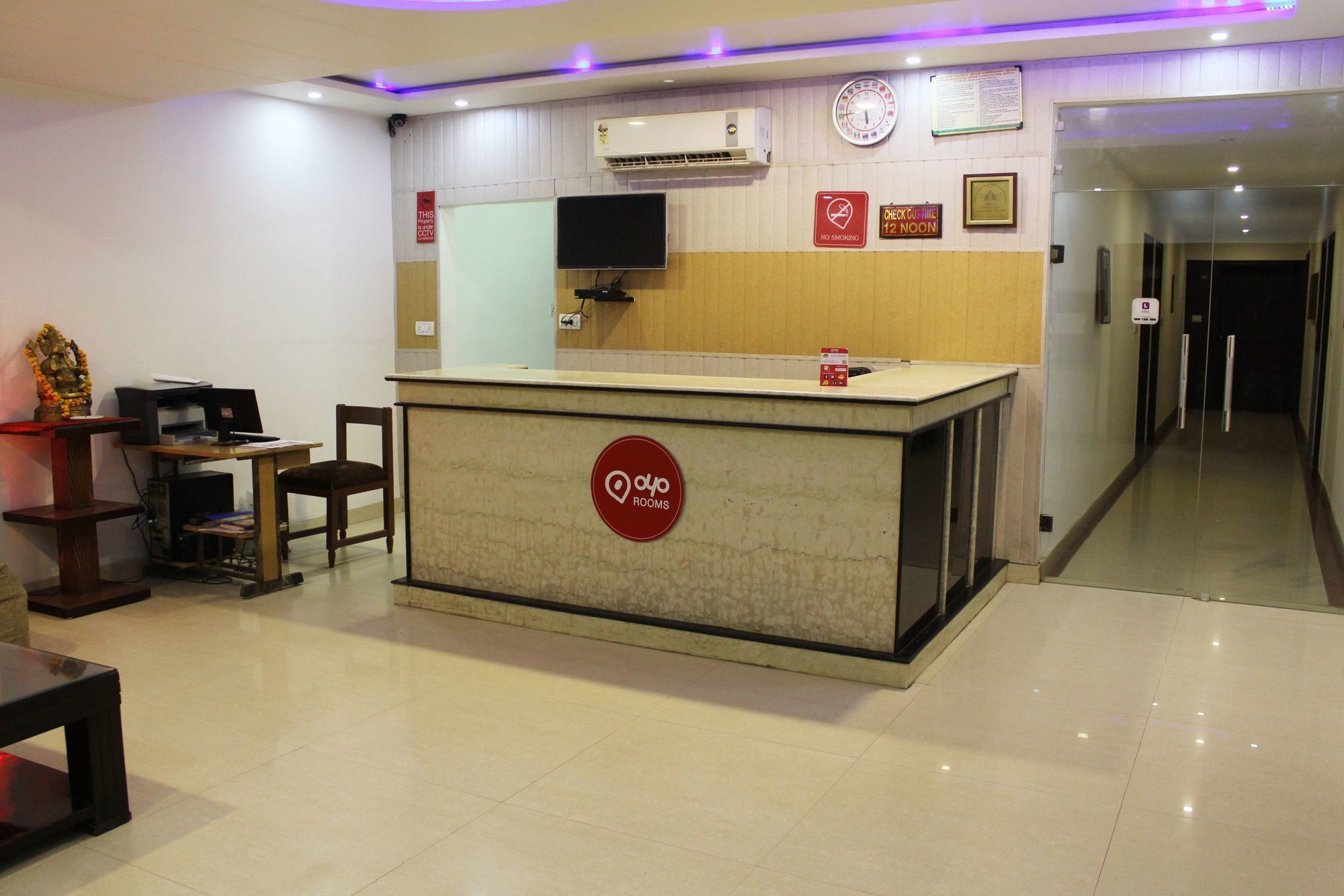 Hotel O Kanha Continental Agra  Eksteriør billede